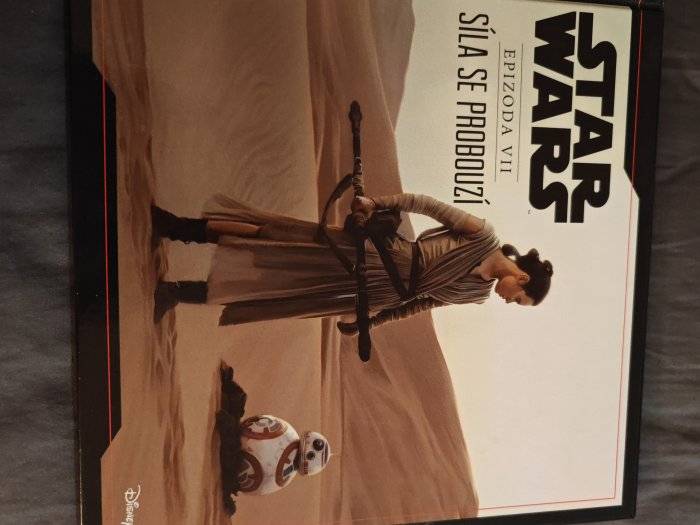 Star Wars.Epizoda VII,Síla se probouzí